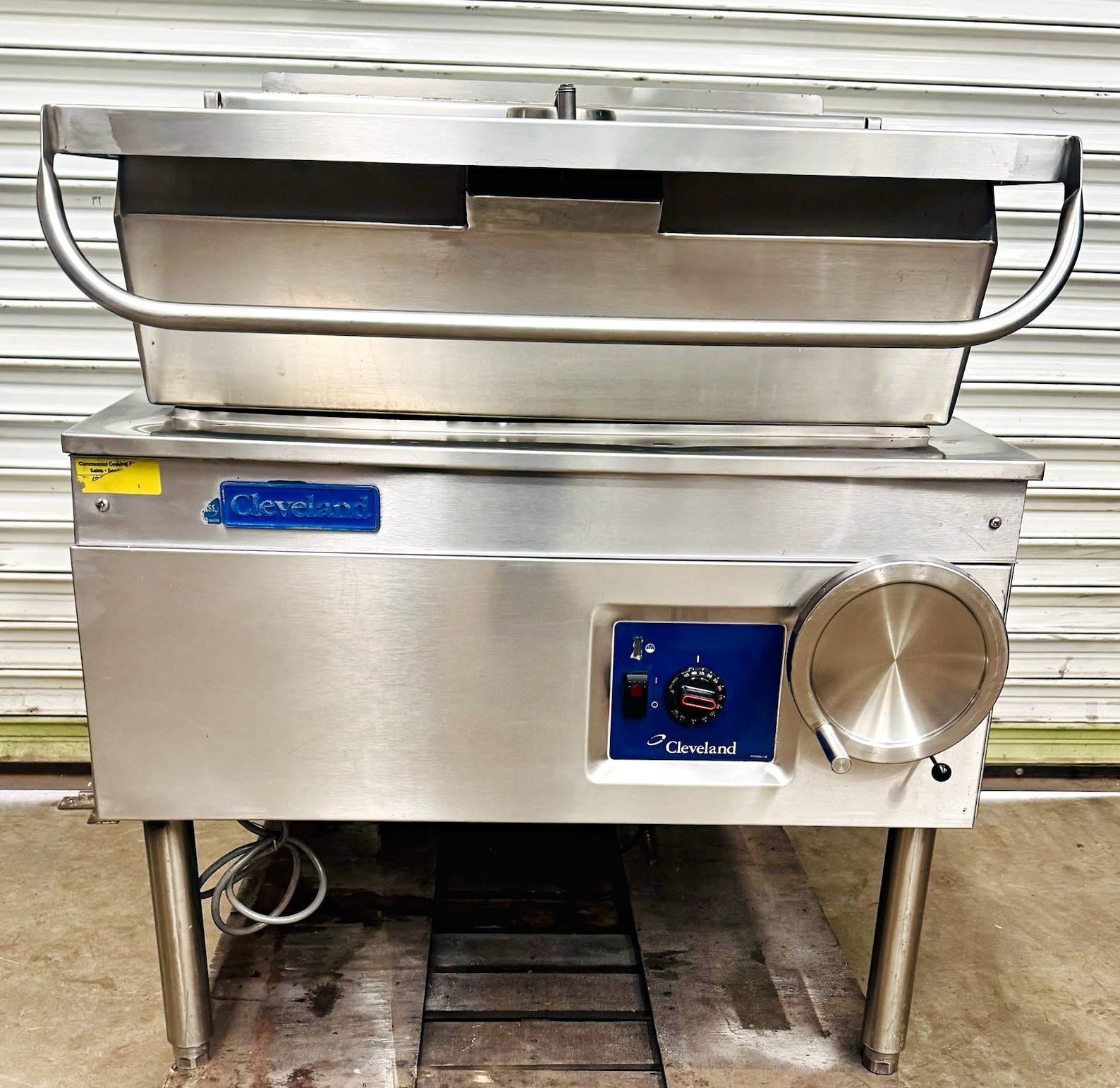 Cleveland SGL-30-TR 30 Gal Gas Tilting Braising Pan Skillet 105,000 BTU