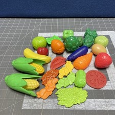 Pretend Play Food Toys Fruits Vegetables Lot of 26 Pieces