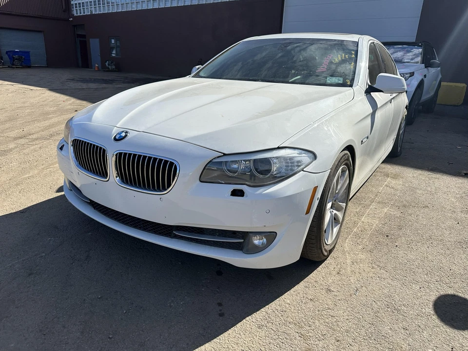 Used Air Cleaner Assembly fits: 2012 Bmw 528I Grade A - Image 4 of 4