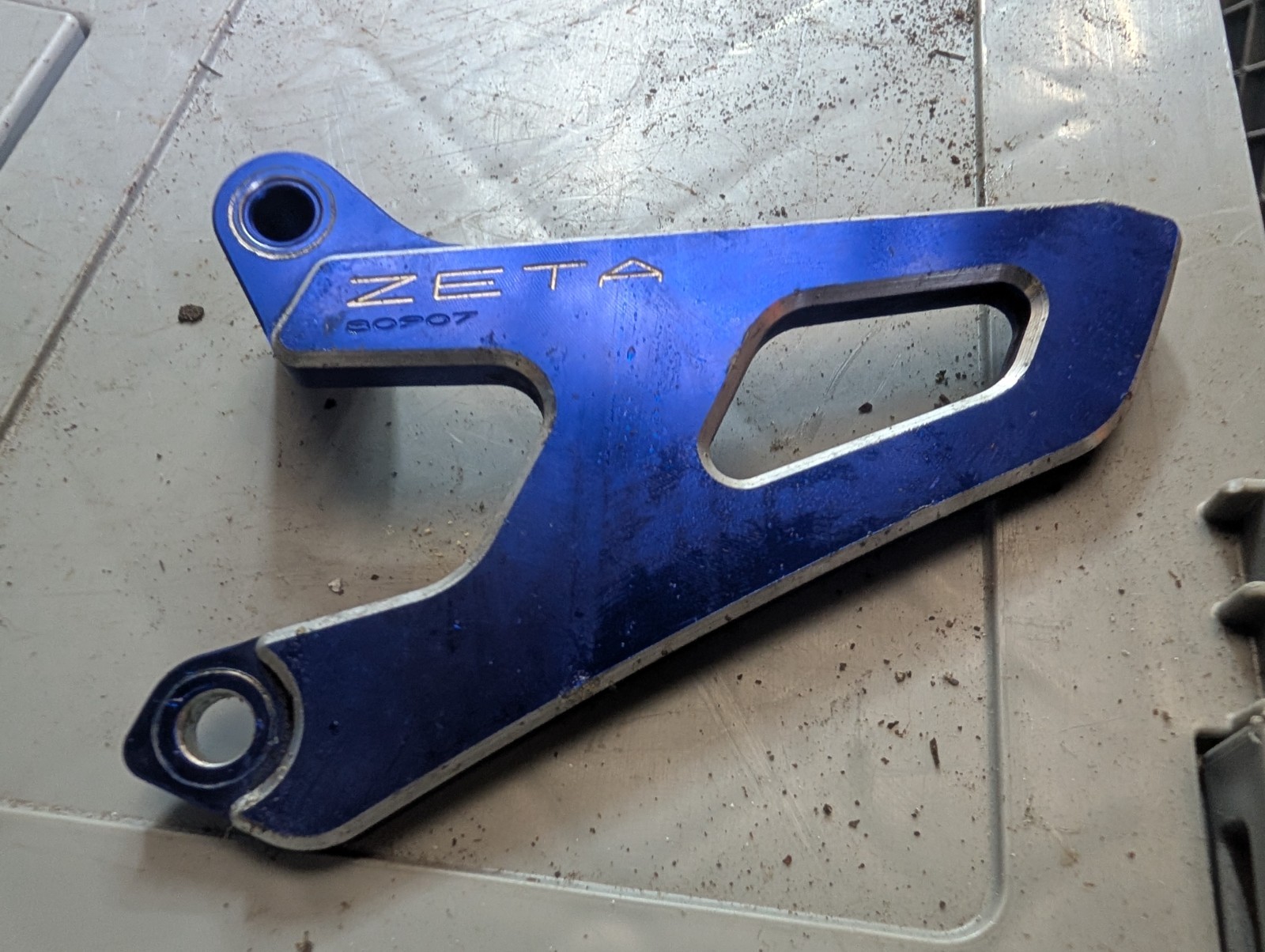 Zeta Drive cover CRF250 04-09/CR250 02-07/YZ125 05-16 Blue MX Motocross Off-Road