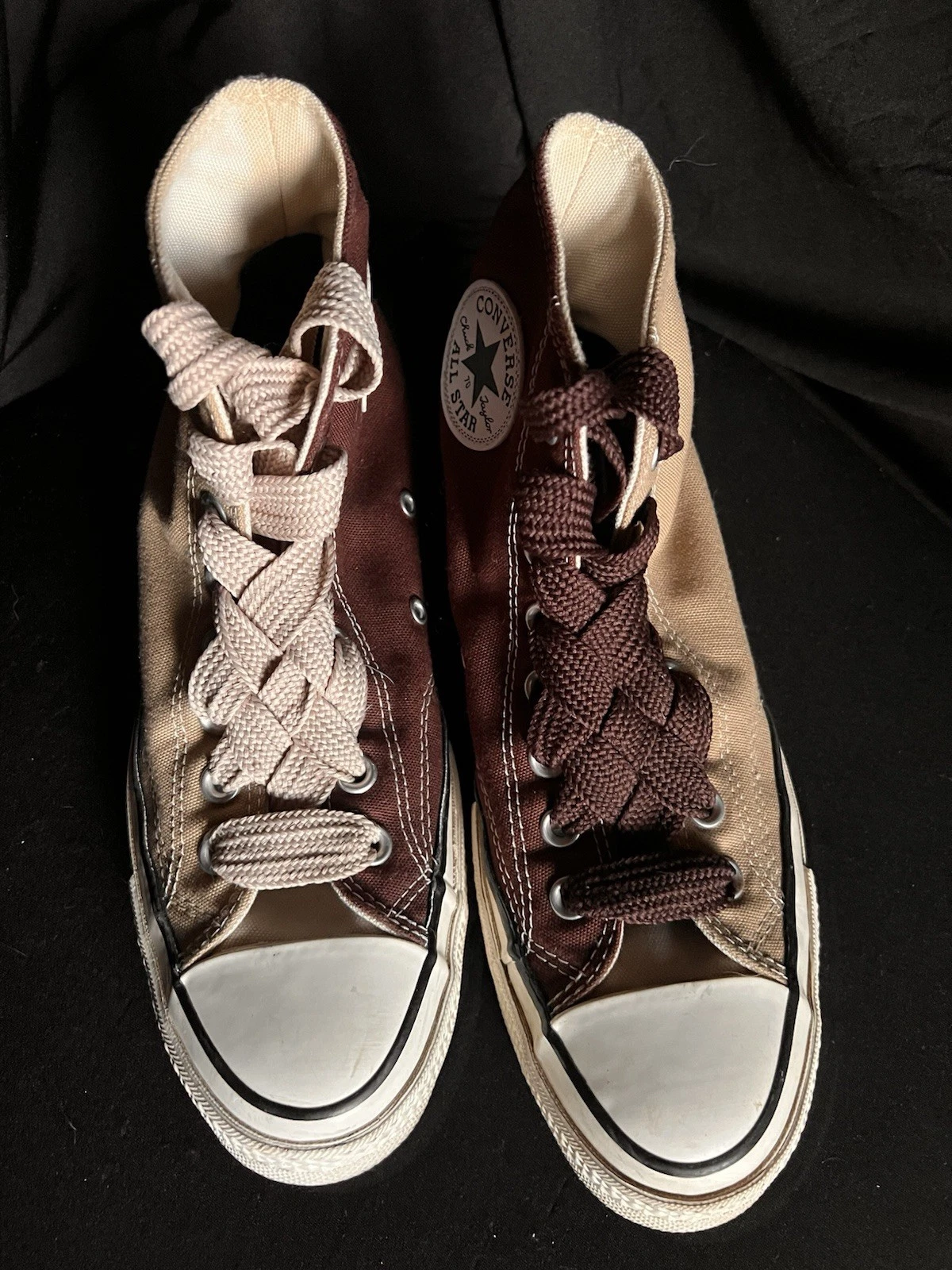**PRICE DROP** Converse Mid Rise Custom Two Tone Men’s 6 1/2, Woman’s 8 1/2
Opens in a new window or
