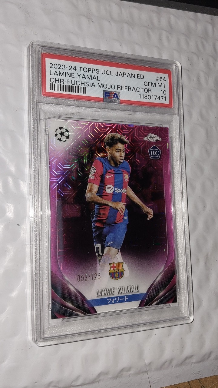 2023 Topps Chrome Lamine Yamal Rookie Fuchsia Mojo Refractor 125 PSA 10 G2U view 5