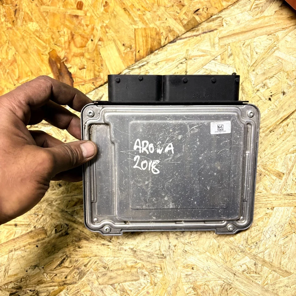 SEAT ARONA MK1 2017-2021 Engine Control Module Unit ECU 04C907309BB - Image 2 of 4