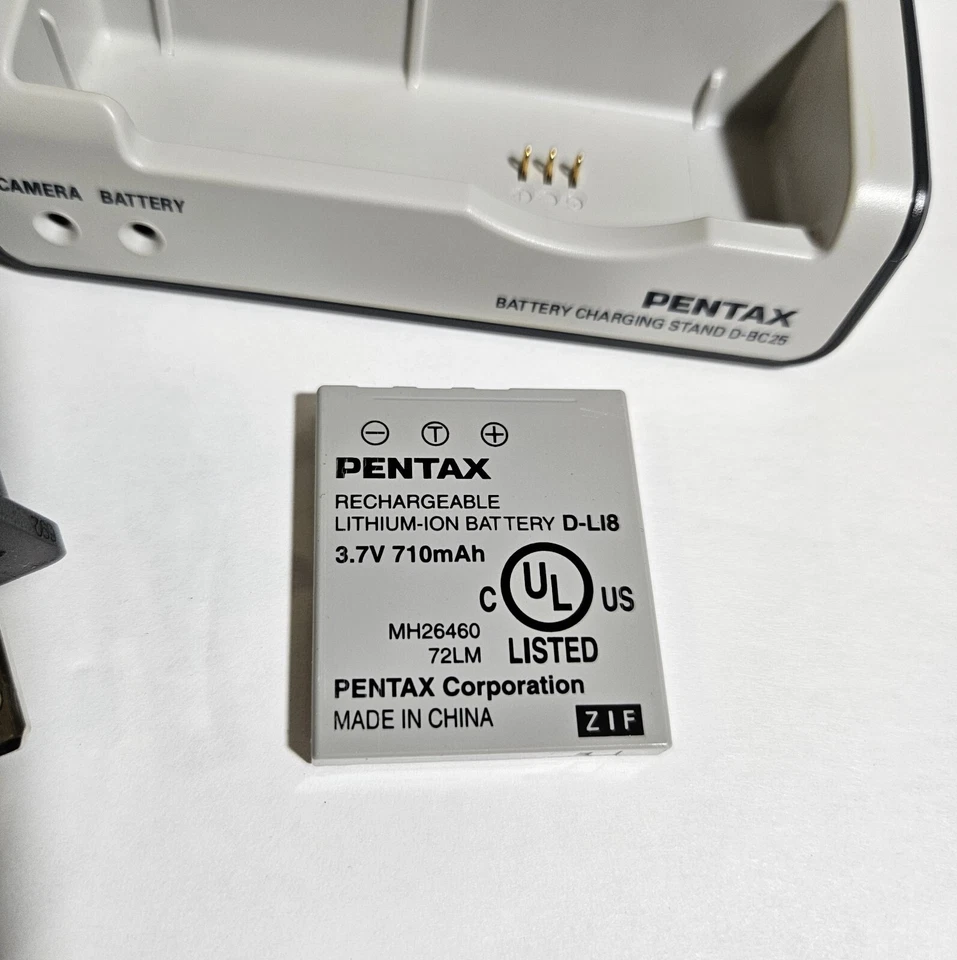 Soporte de carga de batería Pentax D-BC25 para cable Optio S5i y batería incluidos USADO Foto 4 de 4