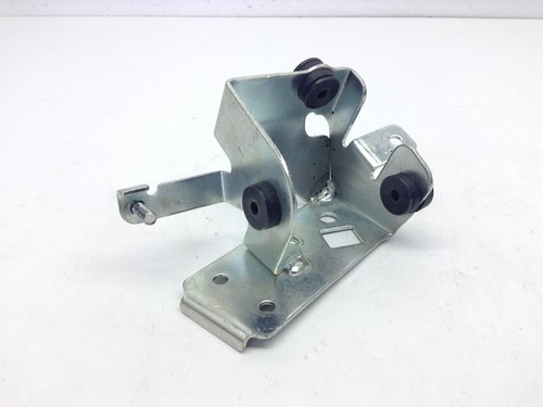 STAFFA SUPPORTO POMPA ABS PIAGGIO VESPA PRIMAVERA 4T 3V IE ABS E5 KM0 125 2020