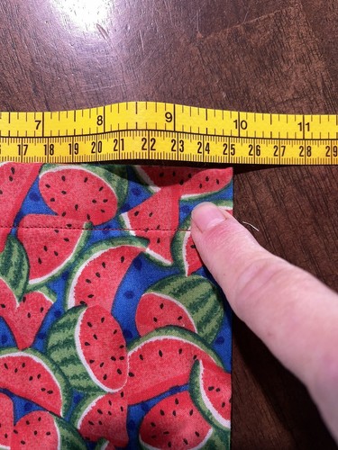 Watermelon Dog Bandana Adjustable, Size 24” Neck 10” Round Cute Reversable New - Picture 5 of 6