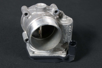 04L128063L Throttle Body Audi A1 A3 A4 8K A5 A6 4G 4F A8 4H Q3 Q5 8R Passat CC 