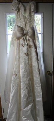 Mon Cheri Size 8(Altered to Size 6) White Sequined wedding gown