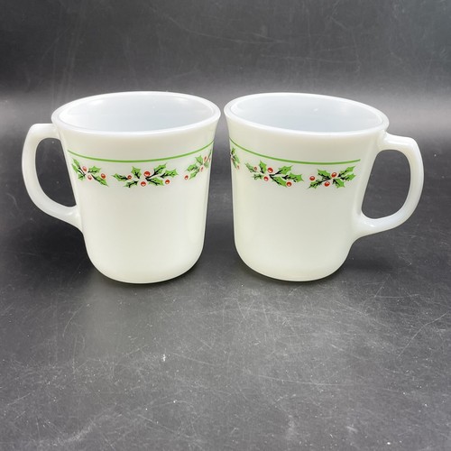2 Vtg Holly Days Christmas Corning Corelle Milk Glass Coffee Cups Mugs USA - Picture 9 of 10