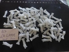 lot 100 statuette vierge de voyage plastique phospho ND DE LA GARDE fd de stock