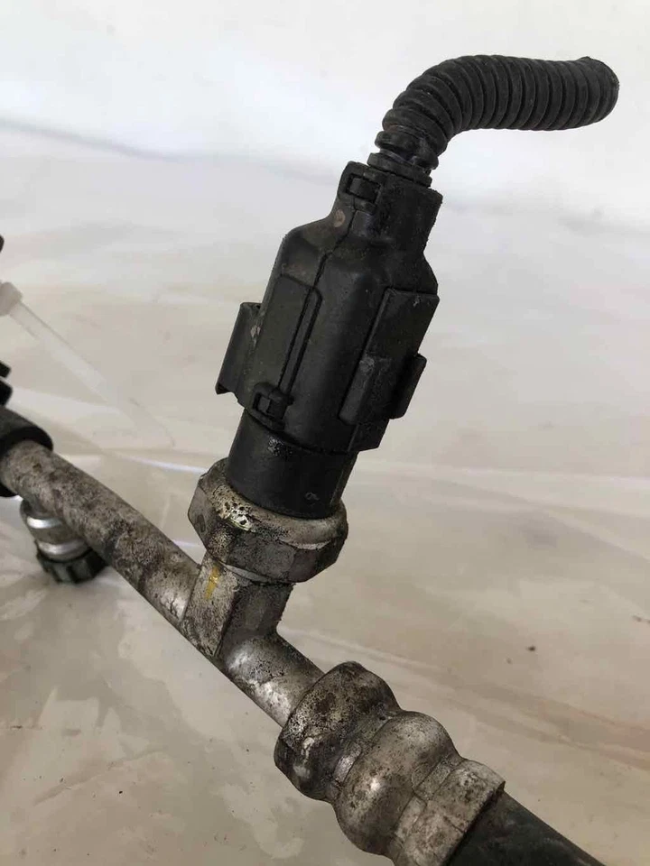 2001- 2005 HYUNDAI ELANTRA Air Conditioner Refrigerant Discharge Hose 2.0L OEM - Изображение 4 из 4