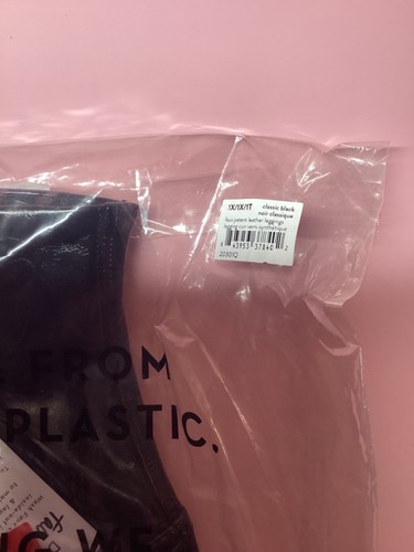 Spanx Classic Black Faux Patent Leather Leggings In Size 1X NWT - Picture 3 of 4