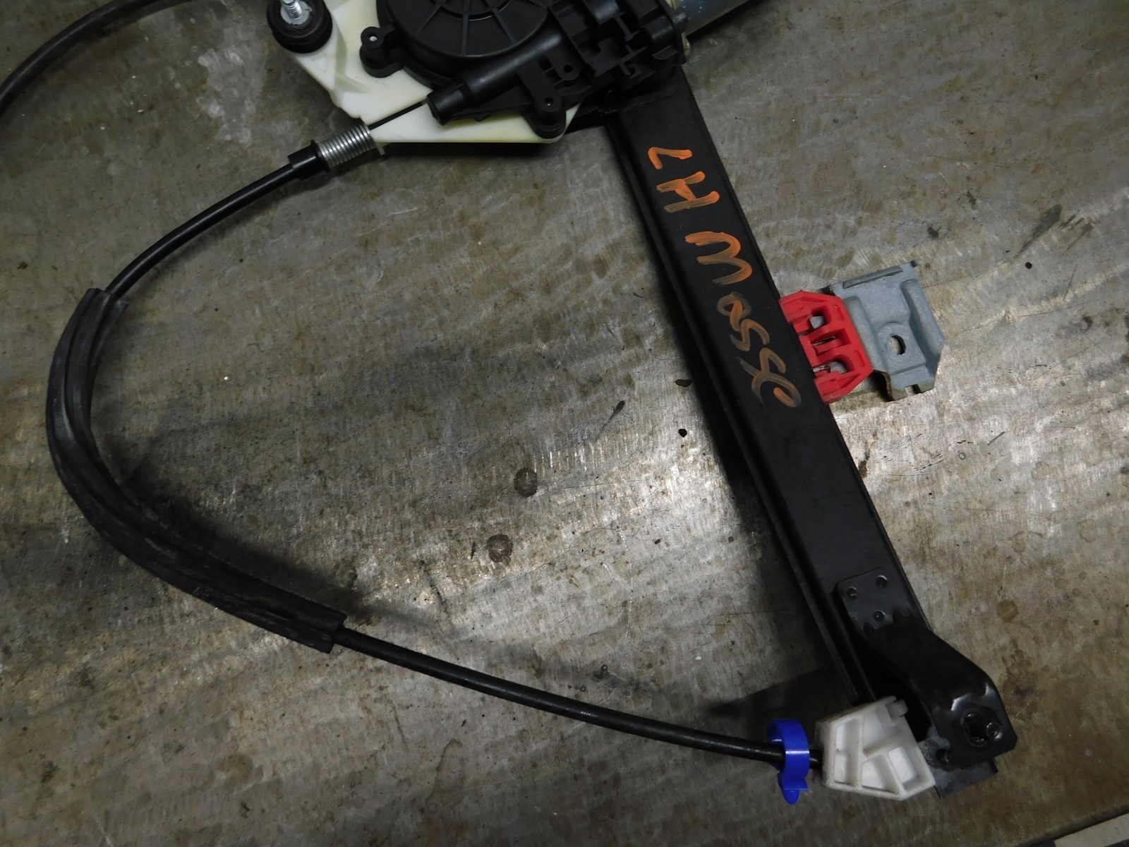 Maserati Quattroporte 2013 Front Window regulator