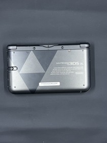 Nintendo 3ds XL The Legend of Zelda a Link Between Worlds Limited Edition Gold