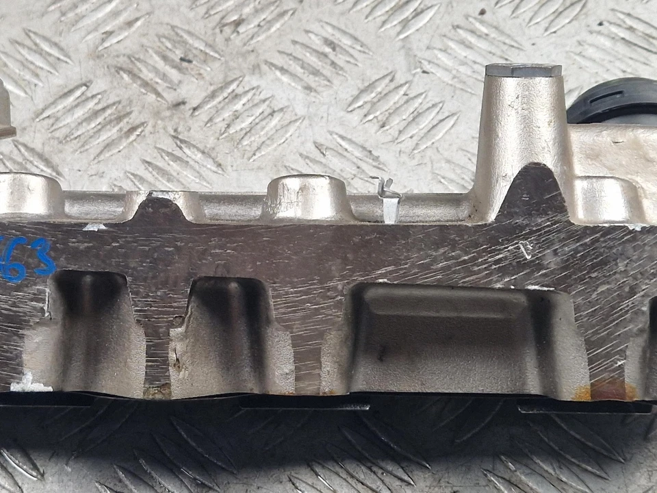 CARRIL DE ALETA COLECTOR DE ADMISIÓN VOLKSWAGEN GOLF MK4 1997 - 2004 Foto 4 de 4