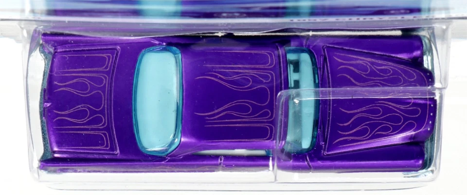 Chrysler 300 Cool Classics 1957 tarjeta azul Hot Wheels Y9445 NRFP 2013 púrpura 1:64 Foto 3 de 4