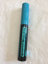 essence all eyes on me waterproof multi-effect Mascara 8 ml