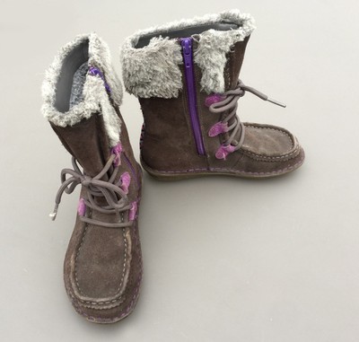 clarks wallabees wide