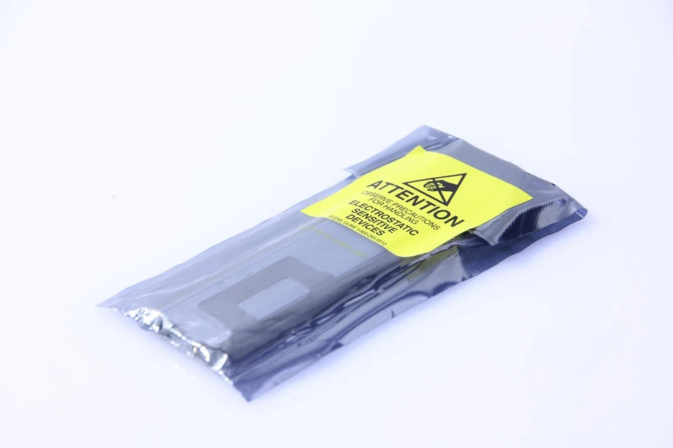 SAMSUNG M393B4G70BM0-YF8 32GB 4RX4 PC3L-8500R SERVER MEMORY MODULE.SKU212247 - Image 2 of 3