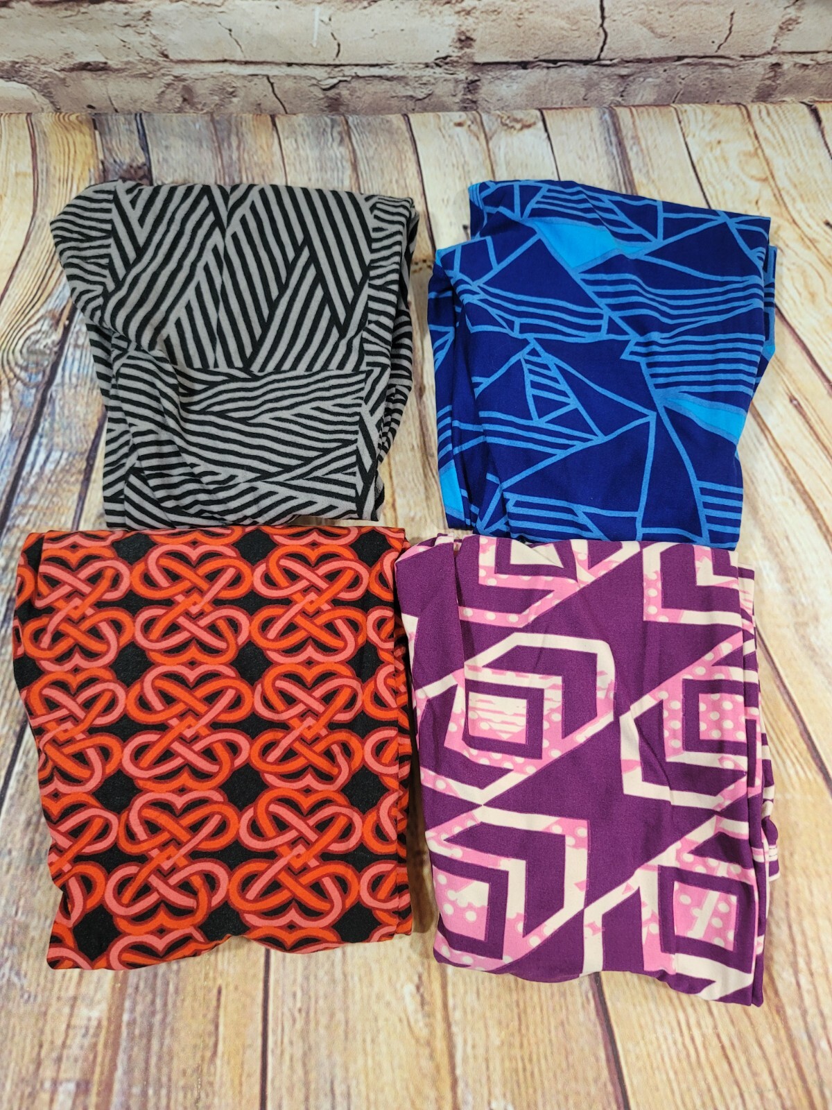 LuLaRoe Leggins 4 Pairs Womans One Size Activewear Br… Gem