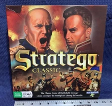 Stratego Classic COMPLETE PlayMonster 2016 Strategy War Spy Battle Great Cond.