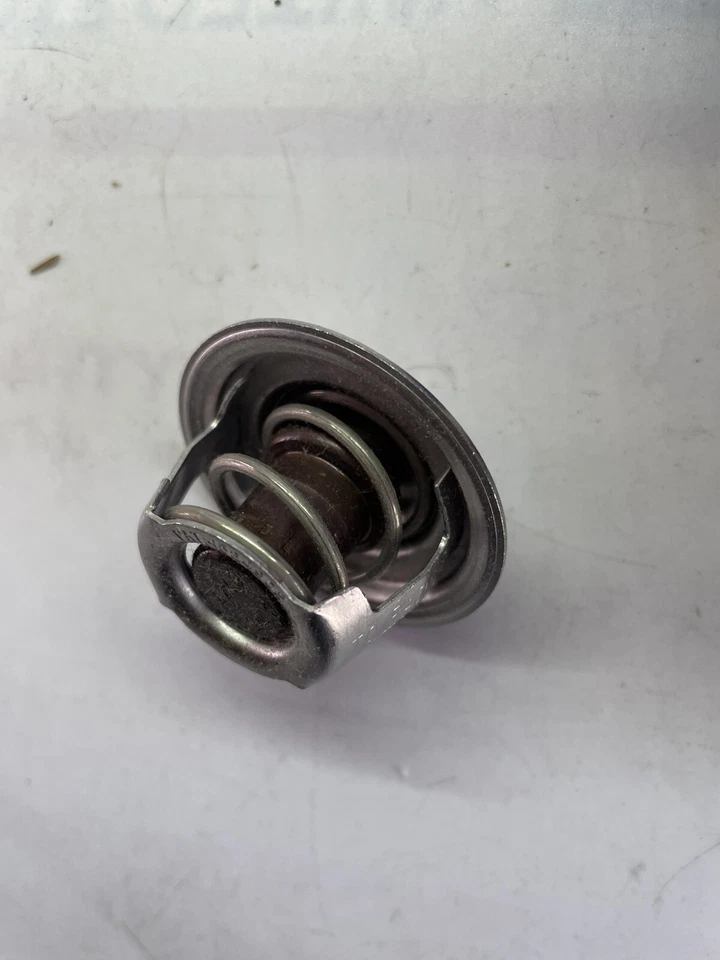 Engine Coolant Thermostat ACDelco 132-53 12309674 - Image 2 of 3