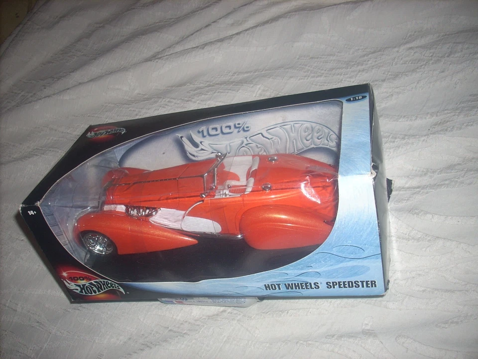 HOT WHEELS SPEEDSTER, BIG 1/18 DIE-CAST, SEALED, RARE !! - Image 2 of 2
