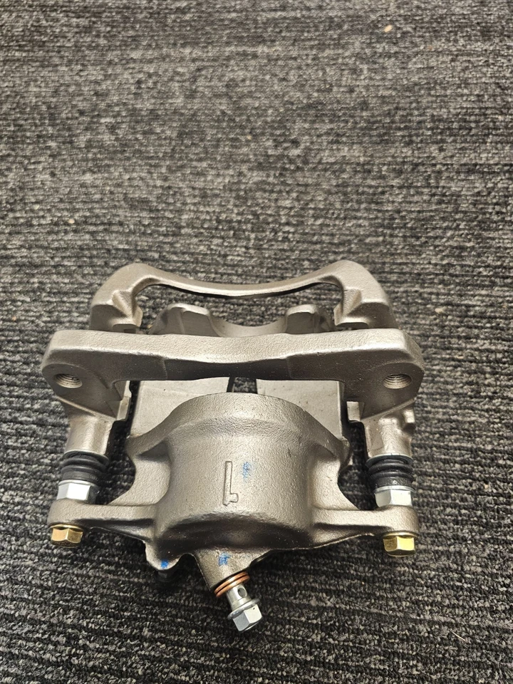 Pinza de freno Raybestos FRC10236 para Toyota Camry 2000 *Remanufacturada Foto 3 de 4