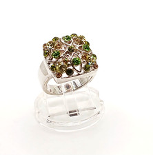 Beautiful Green Stone Accented Silver Tone Fashion Sz. 8 Ring ... Se357