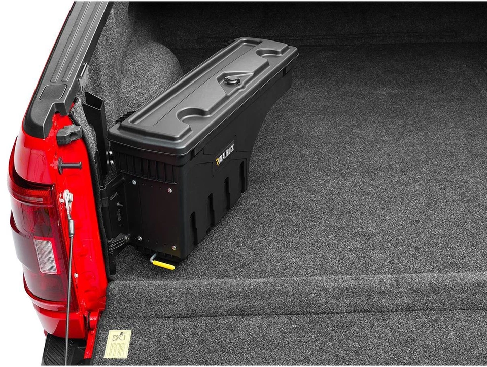 UnderCover Swing Case ToolBox Fits 2016-2024 Nissan Titan Drivers Side Foto 2 de 4