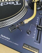 2 x Technics SL 1200 M7L BLUE Direct Drive Turntables 50th Anniversary edition