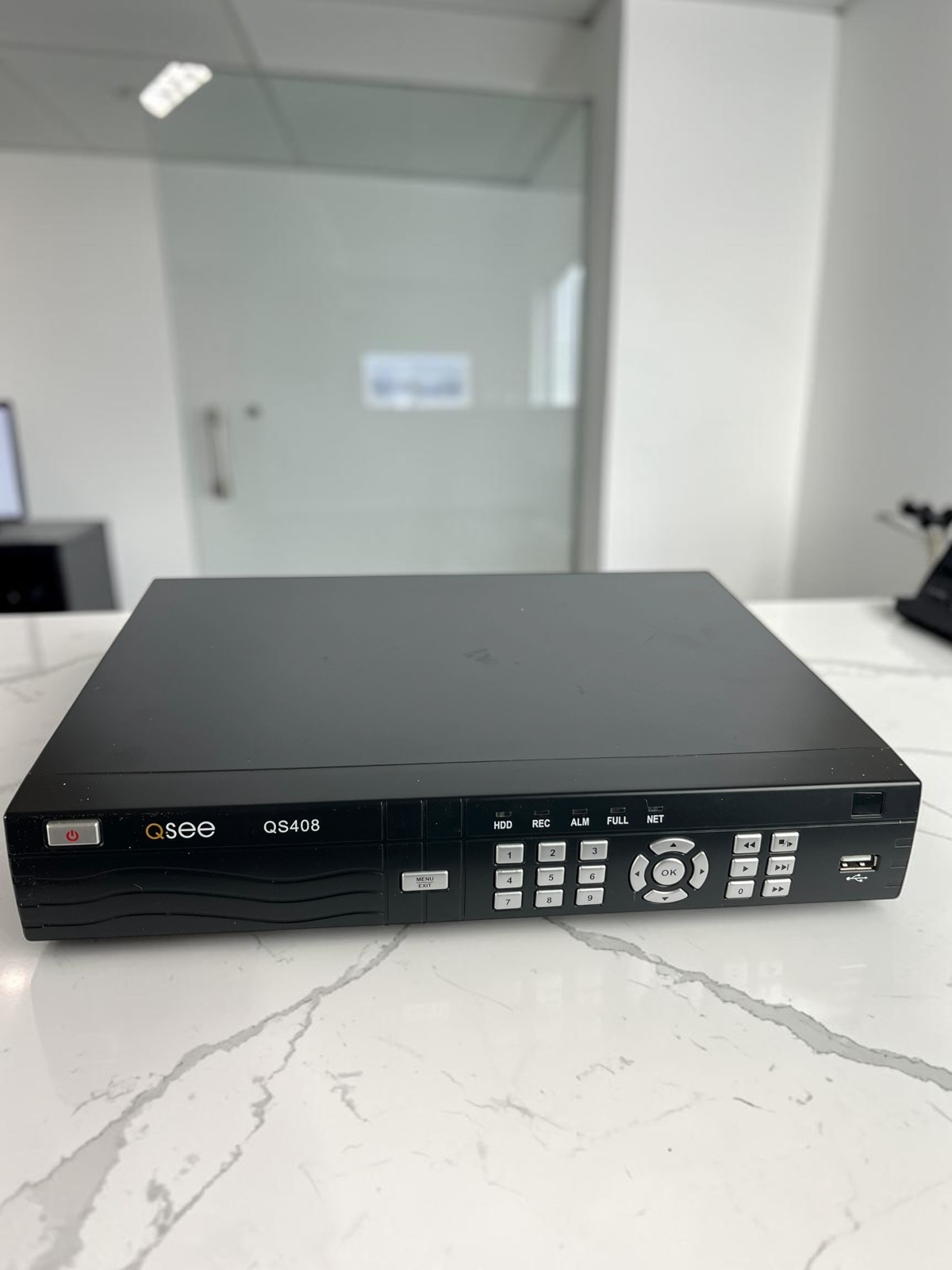 Q-See QS408 4 Channel DVR Security Camera Recorder HDMI VGA No HDD Open Box