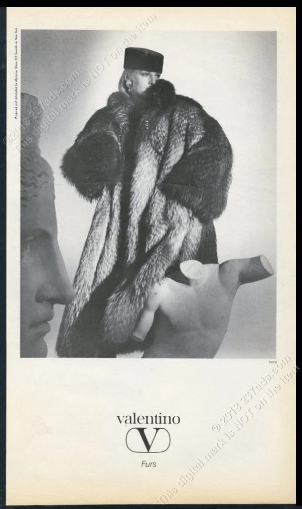 Cappotto donna Valentino 1983 moda Horst P Horst foto stampa vintage pubblicità