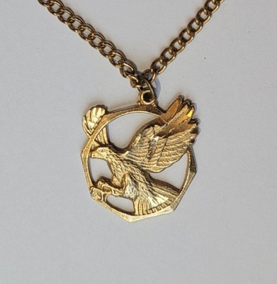 Vintage Gold Tone Majestic Flying Eagle Pendant On 18in Gold Tone Chain Necklace