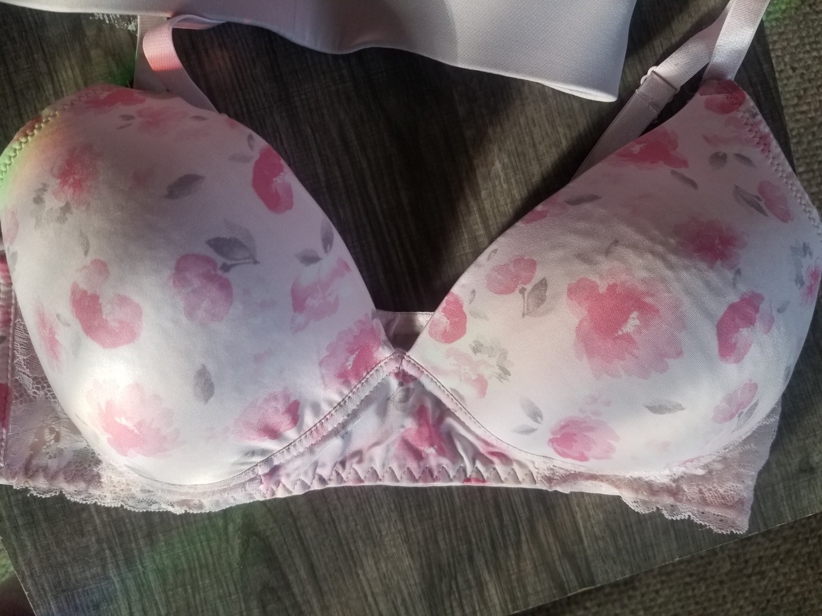 2 Bras 40D Wirefree Light Padding Maidenform Laur… - image 15