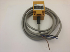OMRON TL-N20ME1 PROXIMITY SWITCH 10-30VDC UNSHIELDED