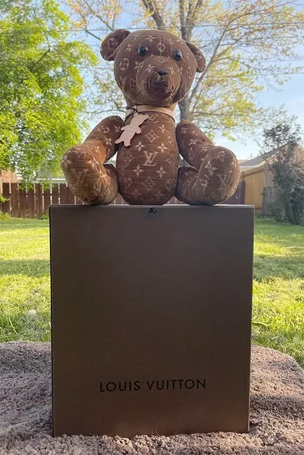 LOUIS VUITTON Monogram Teddy Bear Dou Dou Dudu Limited 026 500 M99000