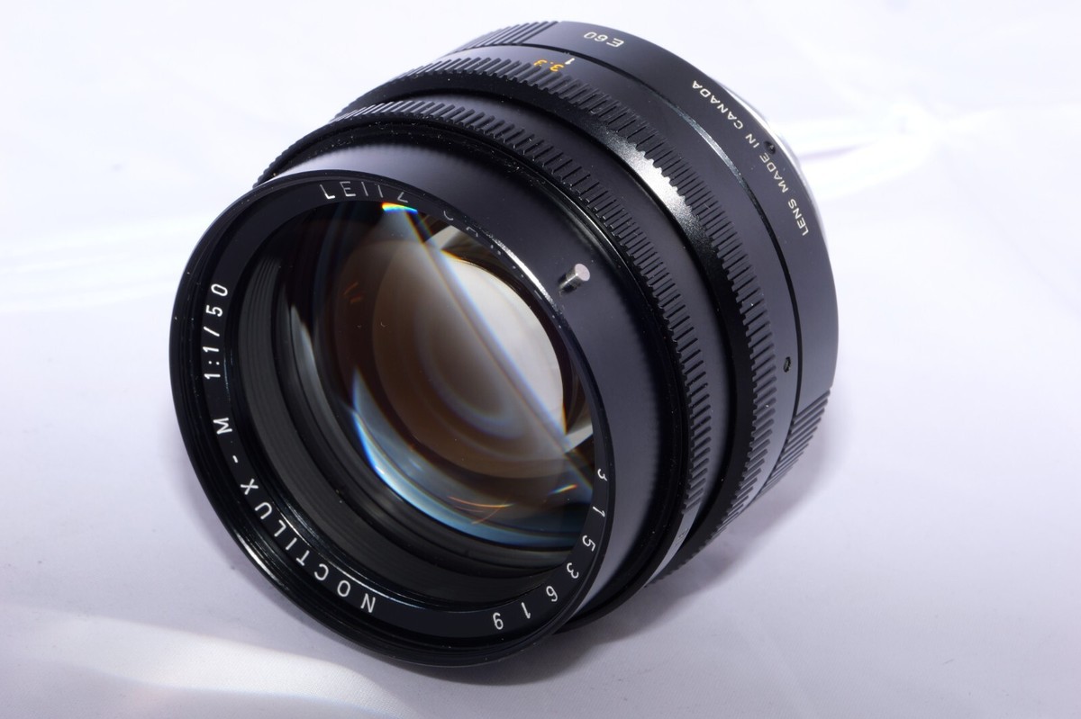 Leica noctilux 50mm フード 12539【訳アリ】 Leica NOCTILUX-M 50mm f1 E60 lens. Version 2. Case. Hood. UVa. c