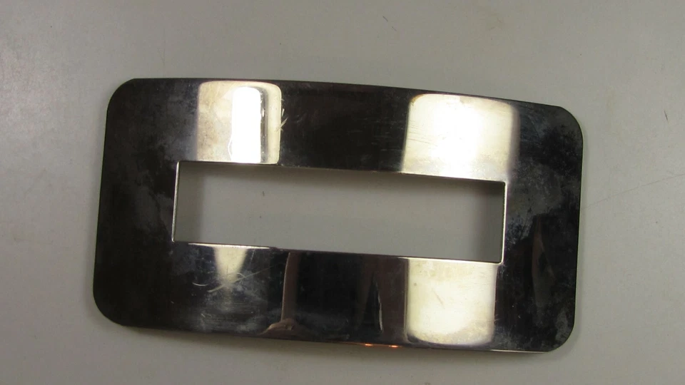 GRANDE BOUCLE DE CEINTURE ANCIENNE POUR FEMME VINTAGE DESIGN 1960 METAL CHROME - Photo 2/4