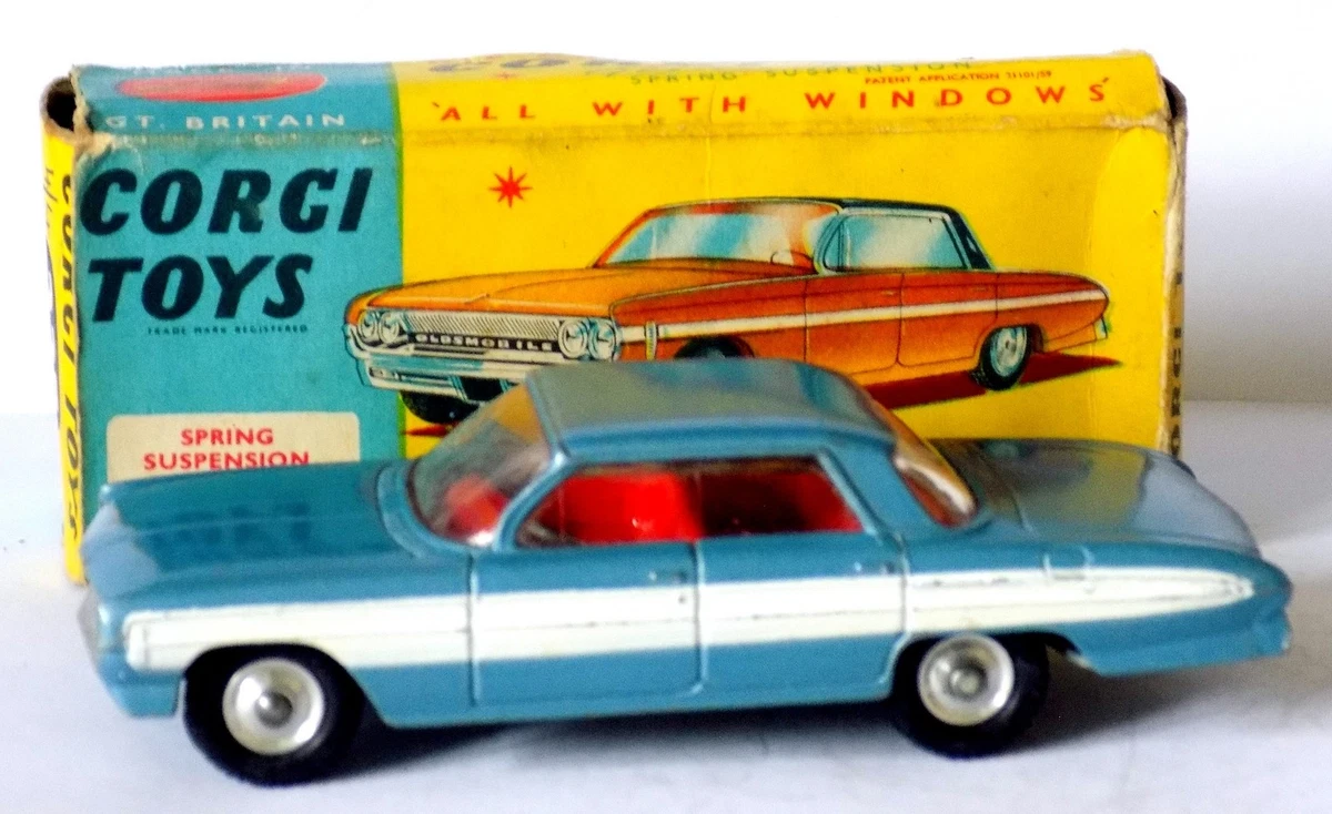 ミニカー CORGI TOYS OLDSMOBILE SUPER 88 U.N.C.L.E The Man from U.N.C.L.E. - Corgi Ref.497 - Oldsmobile Super 88
