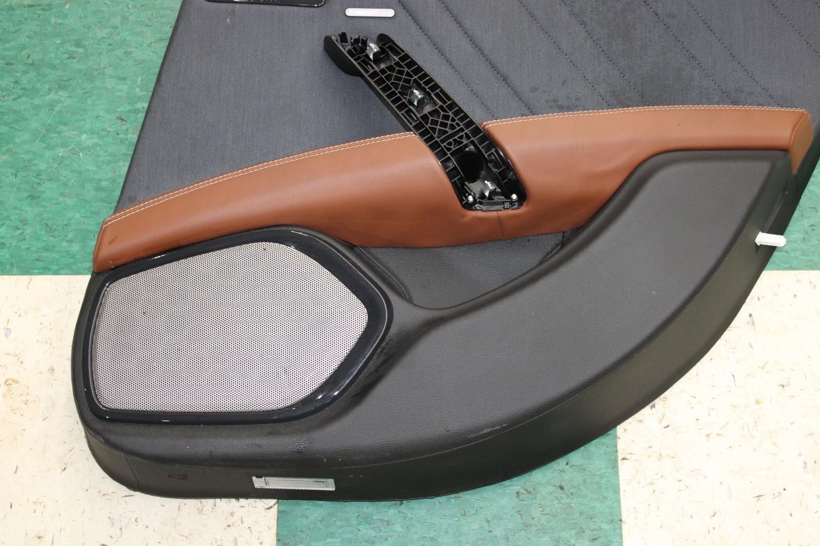 Maserati Ghibli 2014-2019 REAR+RIGHT Door panel