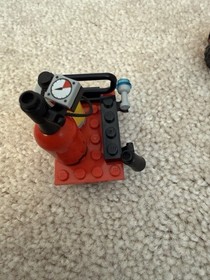 LEGO Racers: Ferrari F1 Fuel Stop 8673 And Lego Motor Race 6714 Includes 2 Sets