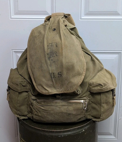 WWII/2 US Army Mountain ruck sack early type with frame used.