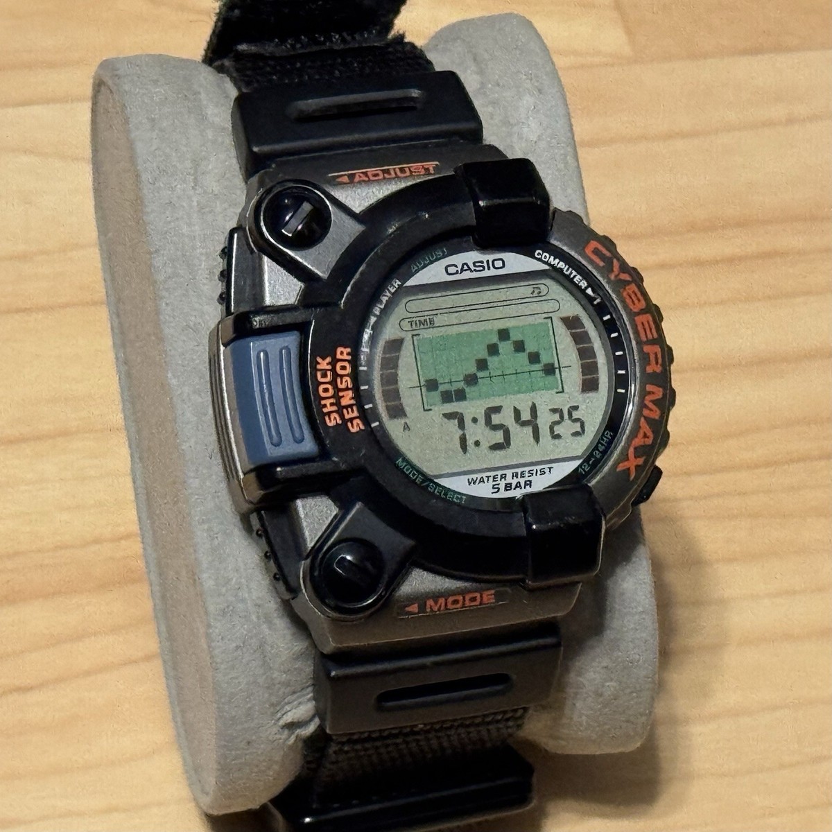 Casio Cyber Max JG-300 Punch Force Game Rare Vintage Rare