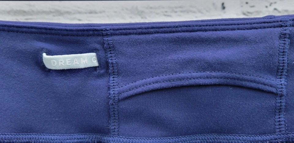 Leggings capri Athleta Niña Colorblock Talla L 12 Bolsillos Azul Claro Oscuro Blanco Foto 3 de 4