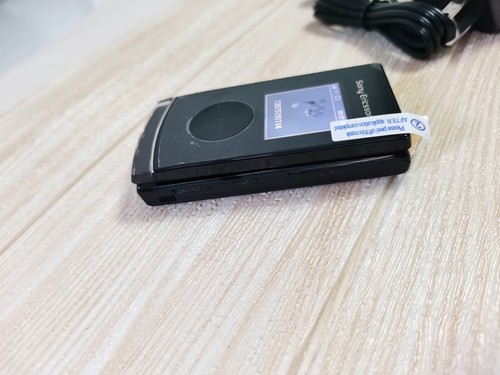 W980 Sony Ericcson Walkman W980i - Piano Black (Unlocked) Cellular Phone - Picture 14 of 19