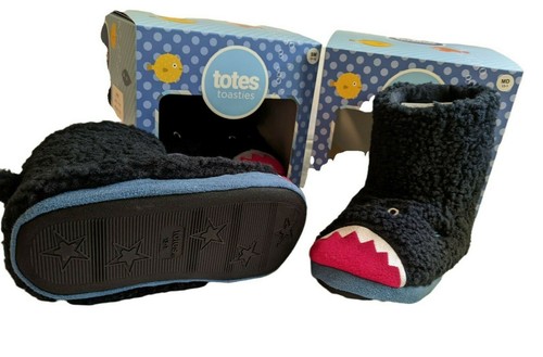 New Totes Toasties Kids Shark Slippers 
