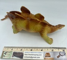 Vintage STEGOSAURUS 9  Dinosaur ACTION FIGURE Figurine 1997