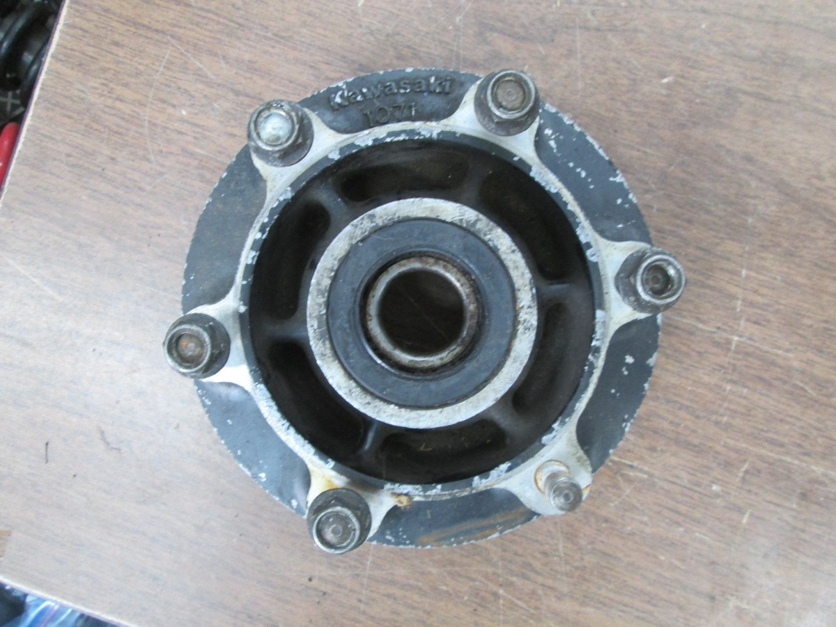 Kawasaki OEM 1071 Rear Wheel Hub Coupling EX500 ZR550 ZX600 42033