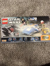 LEGO Star Wars set 75196 A-Wing vs. TIE Silencer Microfighters